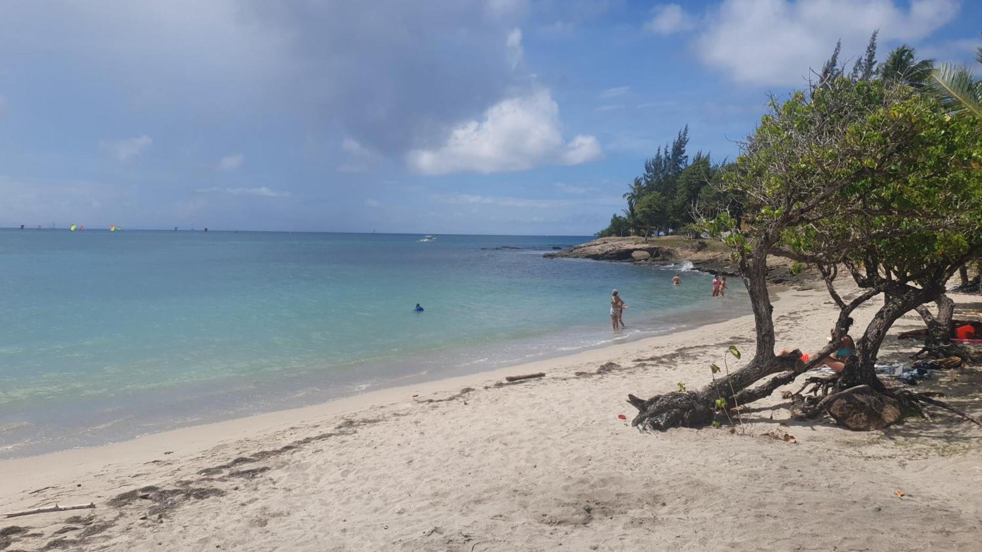 Villa Les Mahoganys Riviere-Salee Luaran gambar